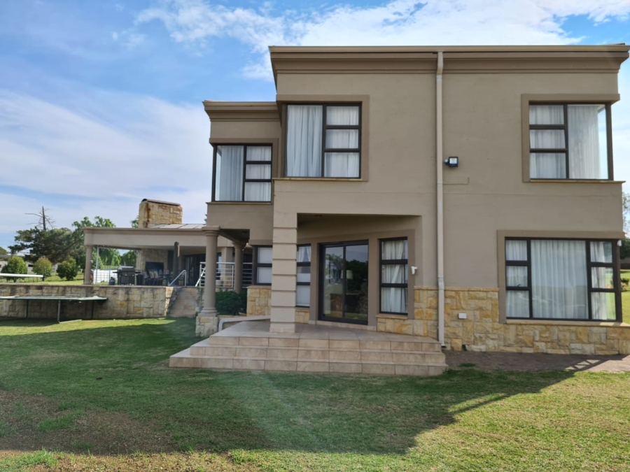 5 Bedroom Property for Sale in Balley Duff Free State